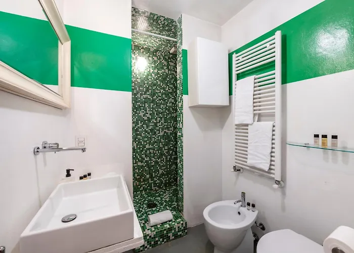 Paolo Sarpi, 36 - Inside Apartment Mailand